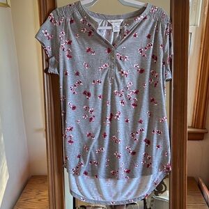 Liz Claiborne Gray Top with Pink and Burgundy Floral Print Size M VG
